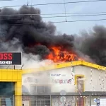 İzmit’te market yangını: İtfaiye ekipleri müdahale ediyor